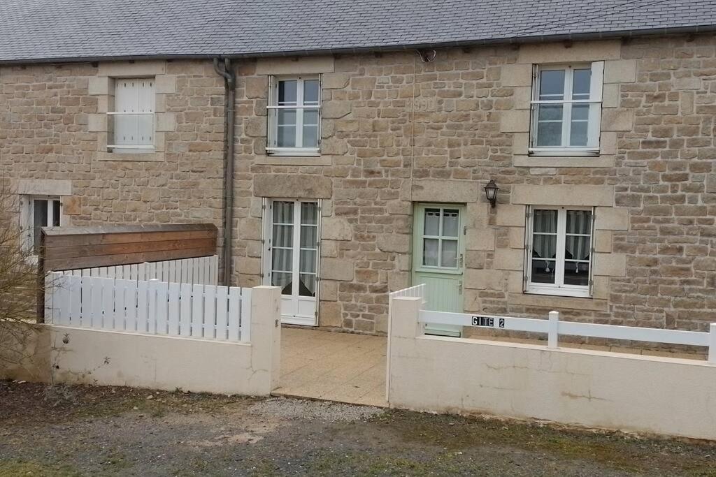 Maison De Charme Le Clairay 2 Trémeur Exteriör bild